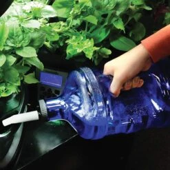 No-Spill Watering Jug 5 No-Spill Watering Jug -Outdoor Garden Care NoSpill Jug Lifestyle2 3000x3000
